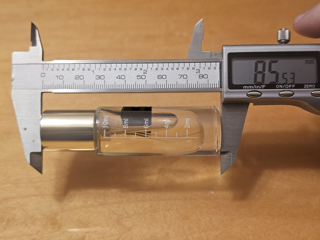 10 ml Luxury Crimp Style A vial measured at 85.53 mm long / Fiole Luxury Crimp Style A de 10 ml mesurée à 85,53 mm de longueur