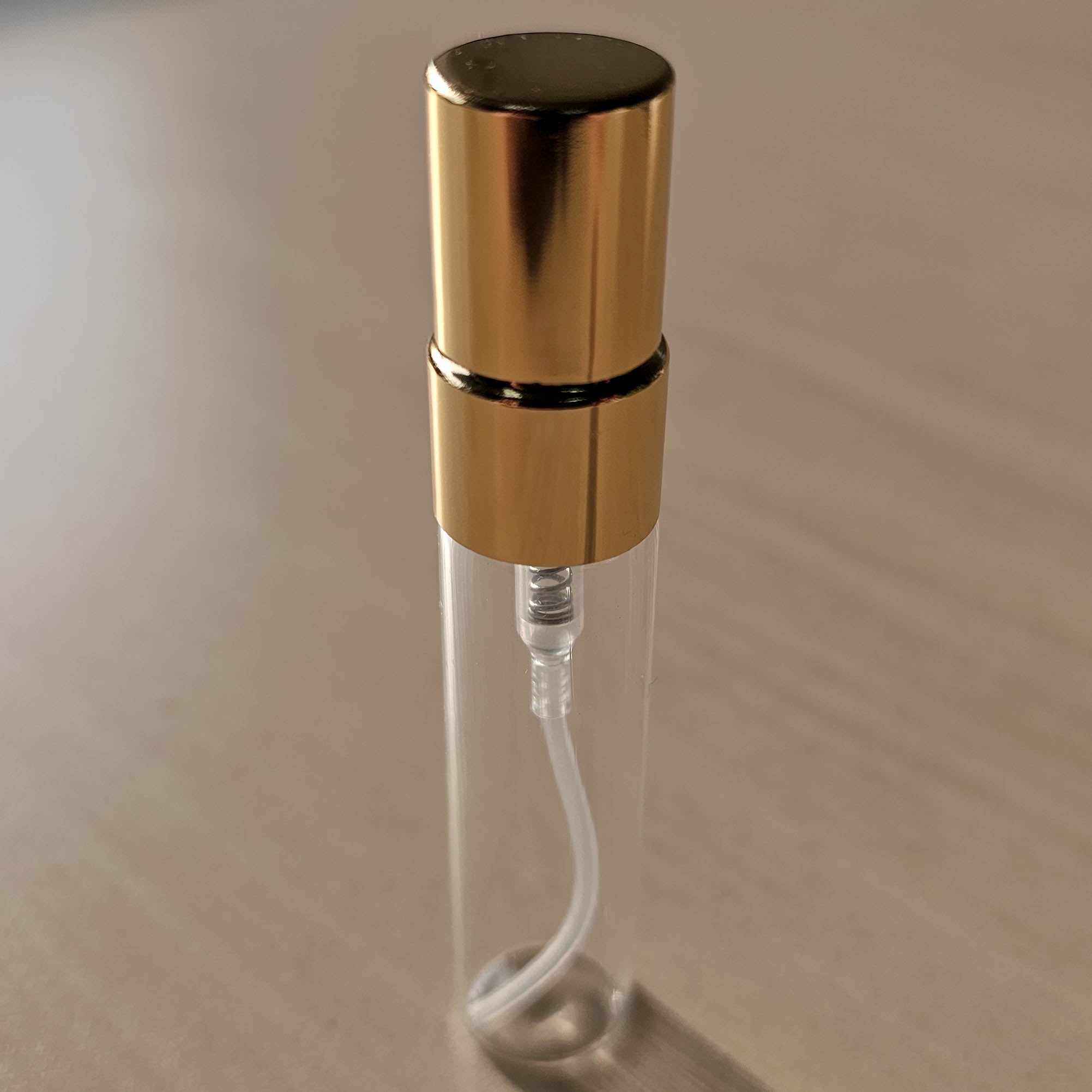 5ml gold screw-top decant vial with fine mist atomizer