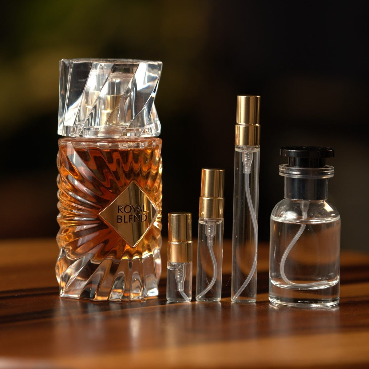 fragrance-world-royal-blend-extrait decant bottle and vials