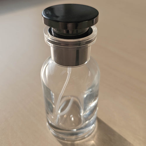 30ml screw-top decant bottle with black cap and fine mist atomizer