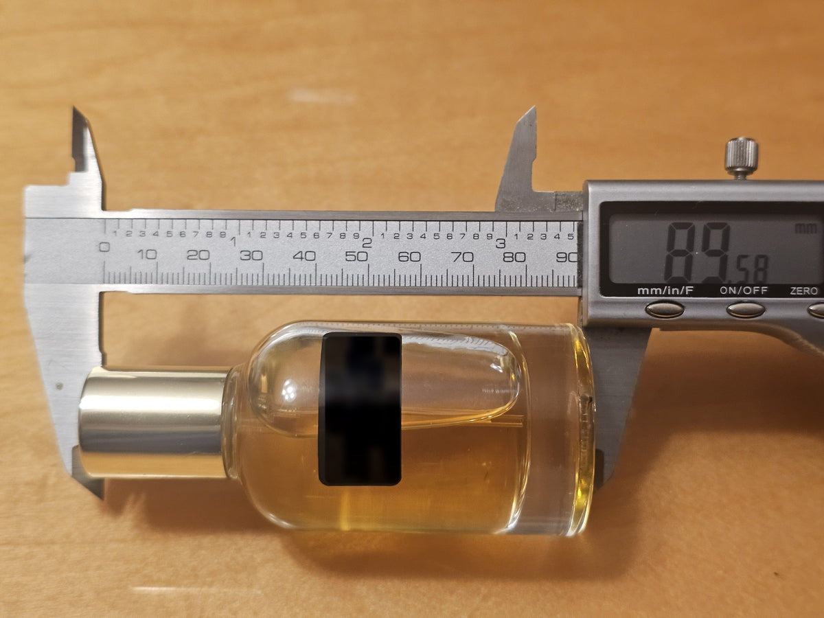 30 ml Luxury Crimp Style A vial measured at 89.58 mm long / Fiole Luxury Crimp Style A de 30 ml mesurée à 89,58 mm de longueur