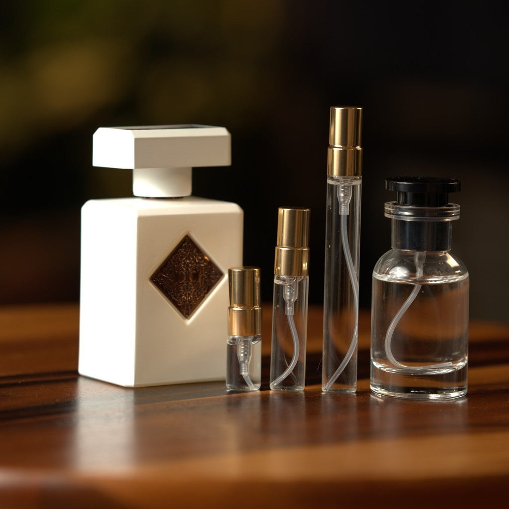 initio-paragon decant bottle and vials