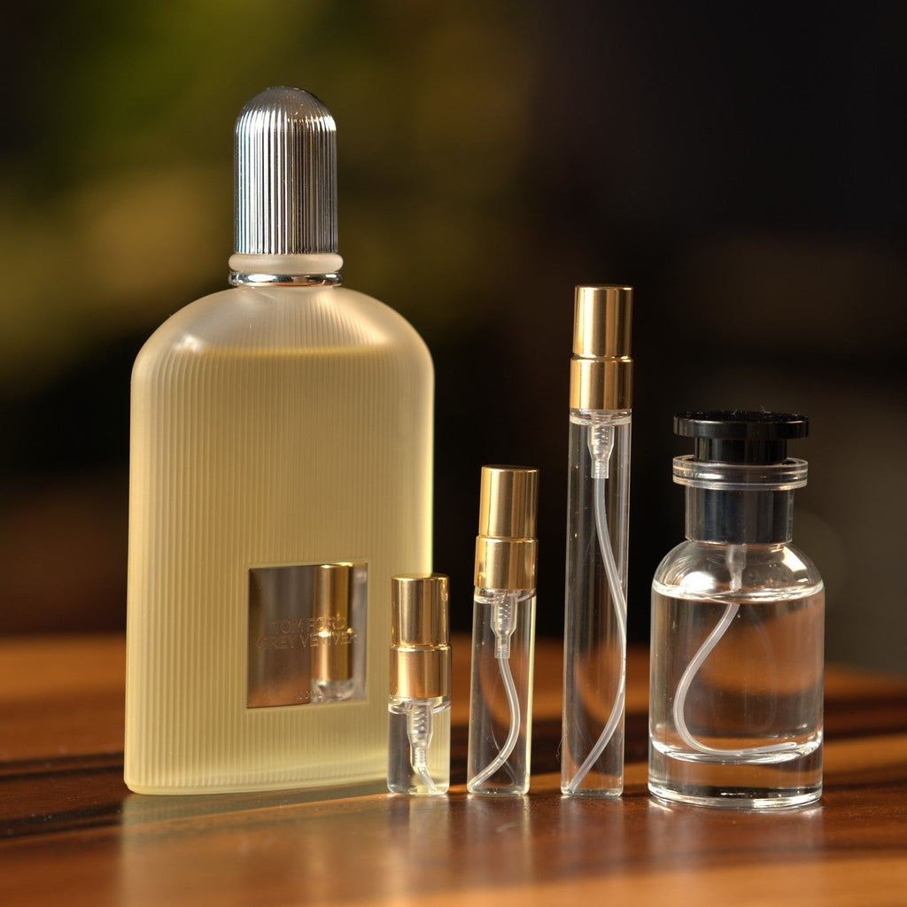 tom-ford-grey-vetiver-edp decant bottle and vials