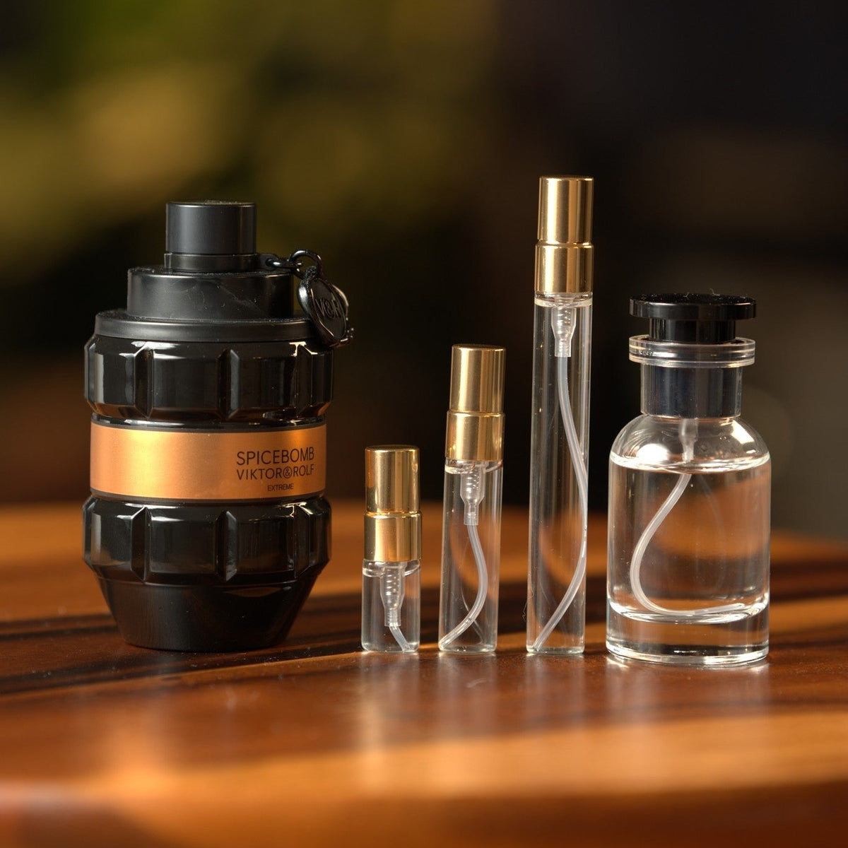 viktor-rolf-spicebomb-extreme decant bottle and vials