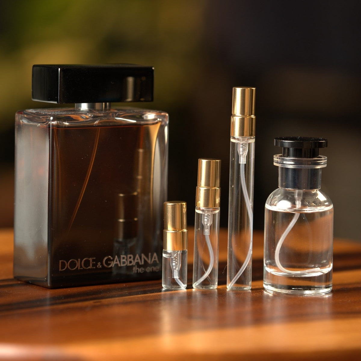 dolce-gabbana-the-one-for-men decant bottle and vials