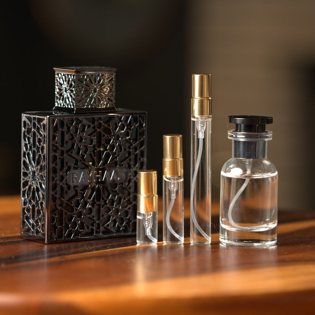 Rayhaan Obsidian bottle with Atelier Elemental decant vials
